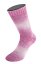 Model z produktu – LANA GROSSA Meilenweit Woolycell - Veilchenfuchsia/ Lila/ Rosa 6002